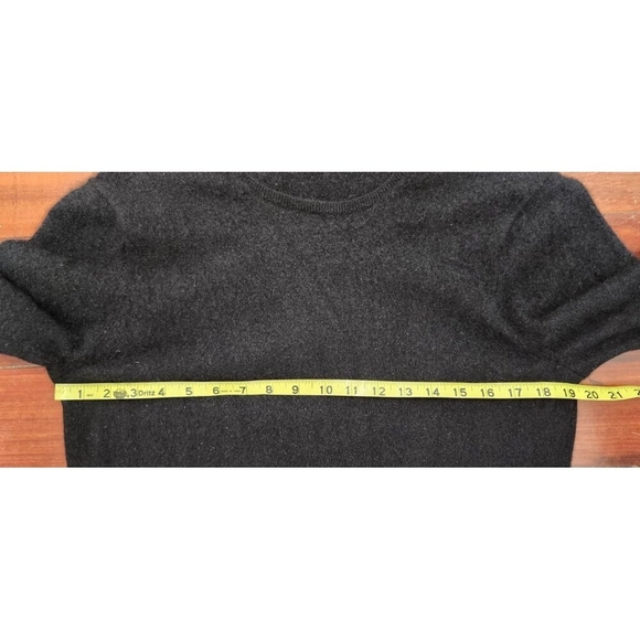 UNIQLO 100% Cashmere Sweater Black Women’s M Soft Luxury Knit Pullover Classic - Picture 9 of 12